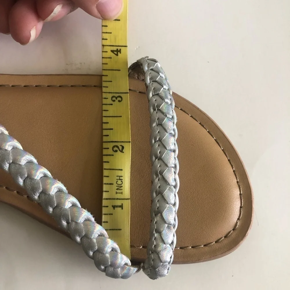 DV Dolce Vita Cassie Girls Silver Iridescent. Braided Straps Sandal Size 2